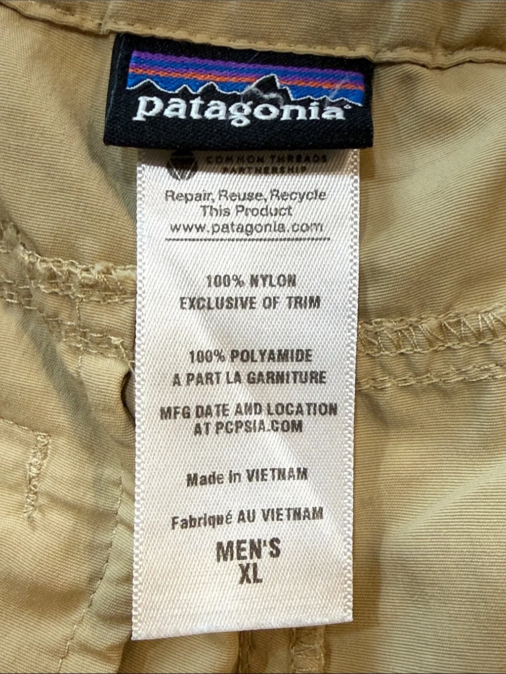 Patagonia Men’s Khaki Outdoor Hiking Shorts Size XL - Picture 2 of 7